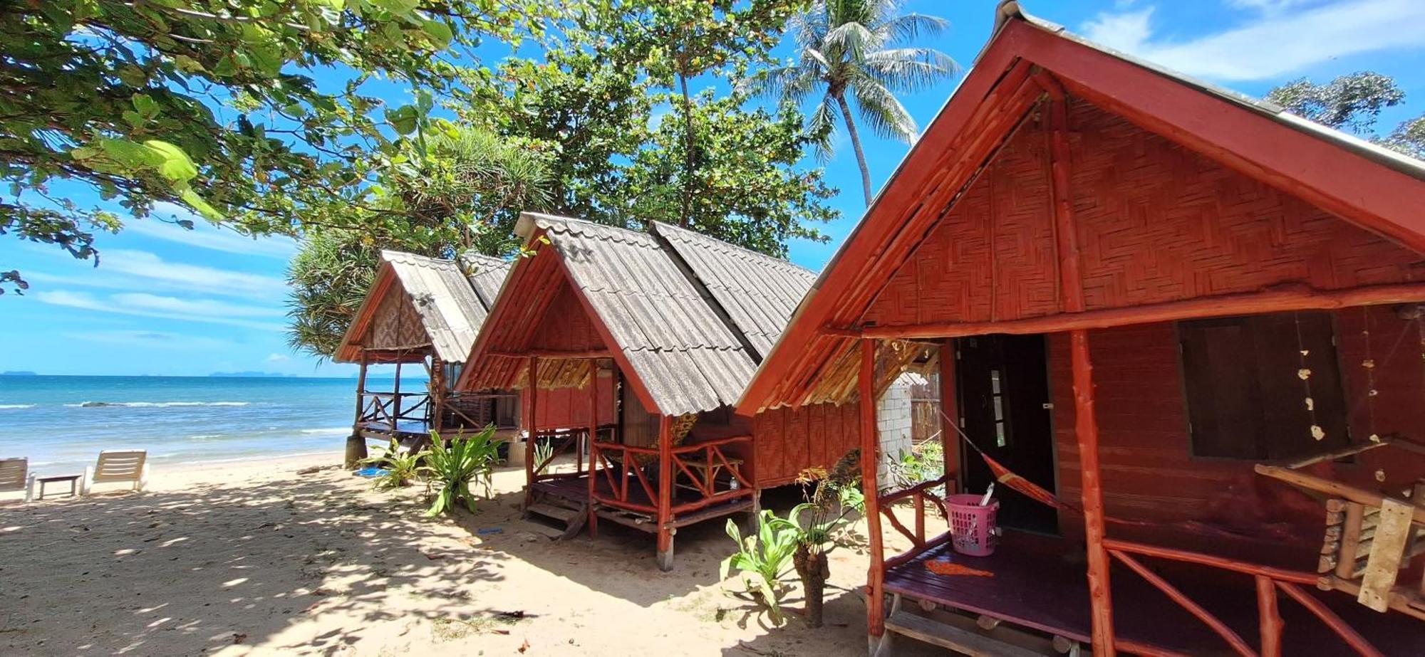 Breizh Cape Beach Bungalows Ko Lanta Buitenkant foto
